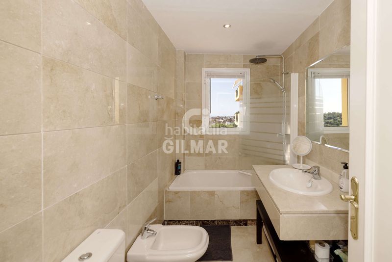 Foto 91adc2a3-5d38-42eb-afe8-34944bc4be7f. Planta baixa amb aparcament piscina a Bel - Air Estepona