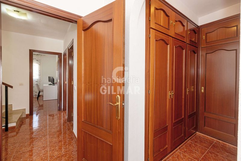 Foto 09083b56-46e1-4aac-8911-140820c0e5c6. Casa adossada amb calefacció aparcament a Zona Calvario Estepona