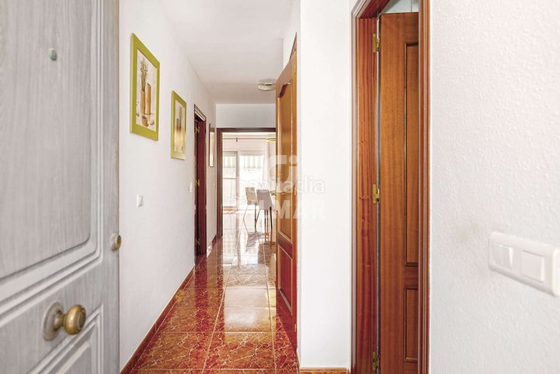 Foto 1413862e-88dd-44c2-8f12-e556f832cb4b. Casa adossada amb calefacció aparcament a Zona Calvario Estepona