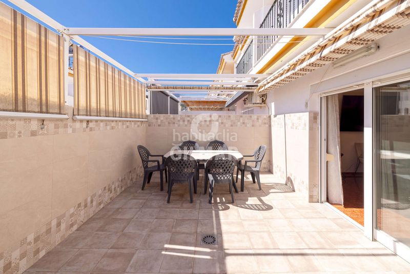Foto 5a692468-405a-4536-916a-5843d23273be. Casa adossada amb calefacció aparcament a Zona Calvario Estepona