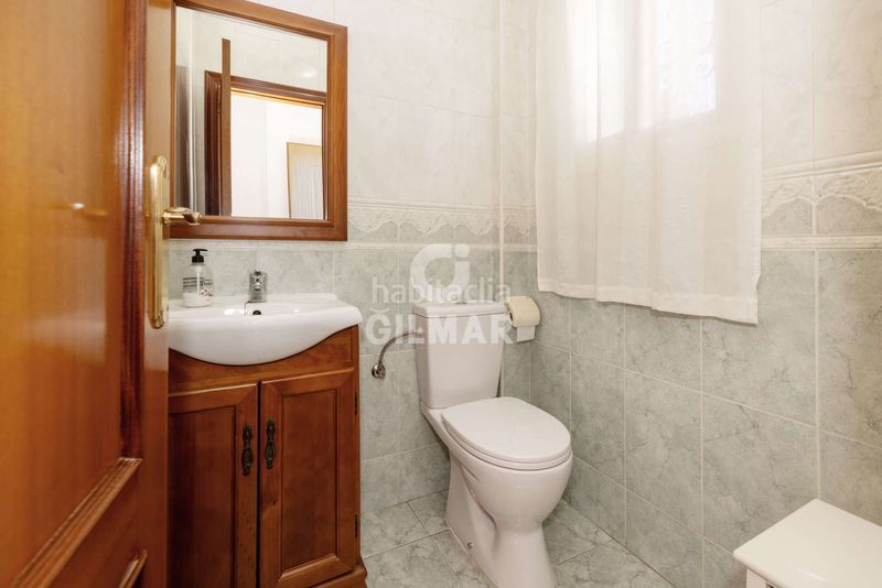 Foto 6615144f-583b-4eb7-8727-7a472c005f7b. Casa adossada amb calefacció aparcament a Zona Calvario Estepona