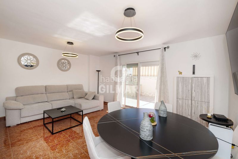 Foto 8cb11768-9908-4507-bd96-945622ac0384. Casa adossada amb calefacció aparcament a Zona Calvario Estepona