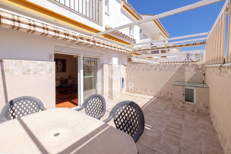Foto a256f246-7d79-4e5b-8174-5e842d53ac25. Casa adossada amb calefacció aparcament a Zona Calvario Estepona