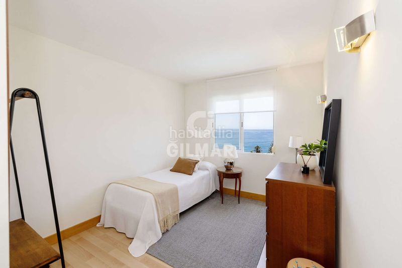 Foto 6a827d54-f1f8-4cac-b71b-268f4d7c8b21. Apartament amb calefacció piscina a puerto de Estepona Estepona