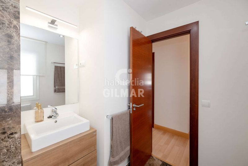 Foto e54782e0-7cfc-4bd8-8c40-551c4b522c55. Apartament amb calefacció piscina a puerto de Estepona Estepona