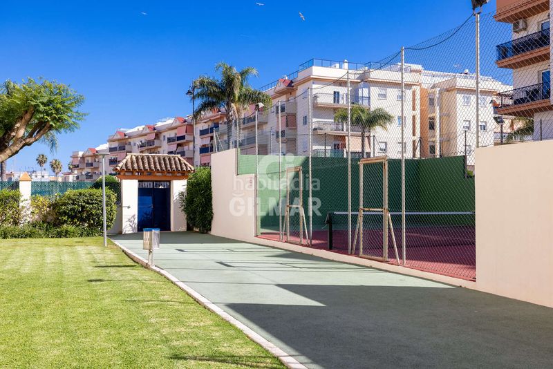 Foto 0a6a1812-896b-49f3-b619-fcd8e1e96edb. Dúplex amb calefacció aparcament piscina a Huerta Nueva Estepona