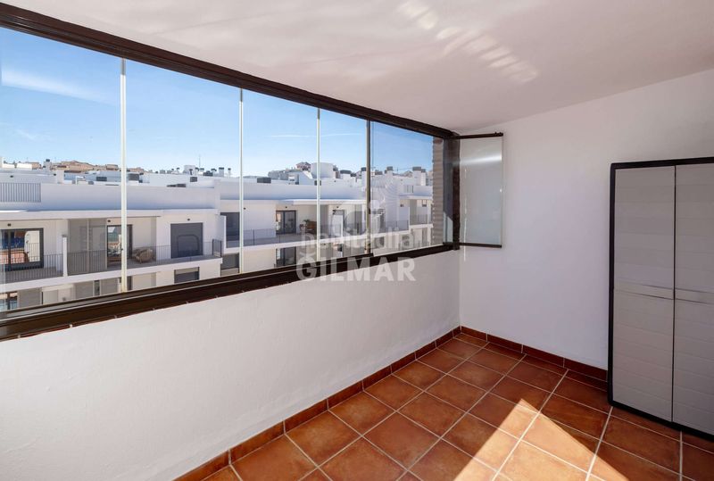 Foto 520f6ee8-f676-4b8b-b221-ccd8de3d4712. Dúplex amb calefacció aparcament piscina a Huerta Nueva Estepona