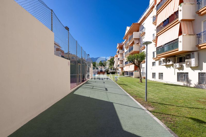 Foto 604a0c38-9a94-4039-b9dd-a8735565a29a. Dúplex amb calefacció aparcament piscina a Huerta Nueva Estepona