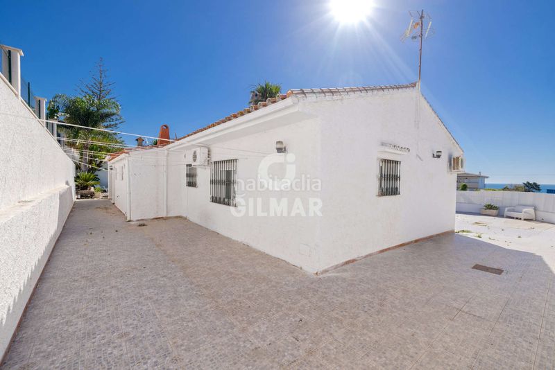 Foto 0f1c91f7-c93c-4219-a8e4-ff3fd7df5ca9. Xalet amb calefacció aparcament piscina a Buenas Noches Estepona