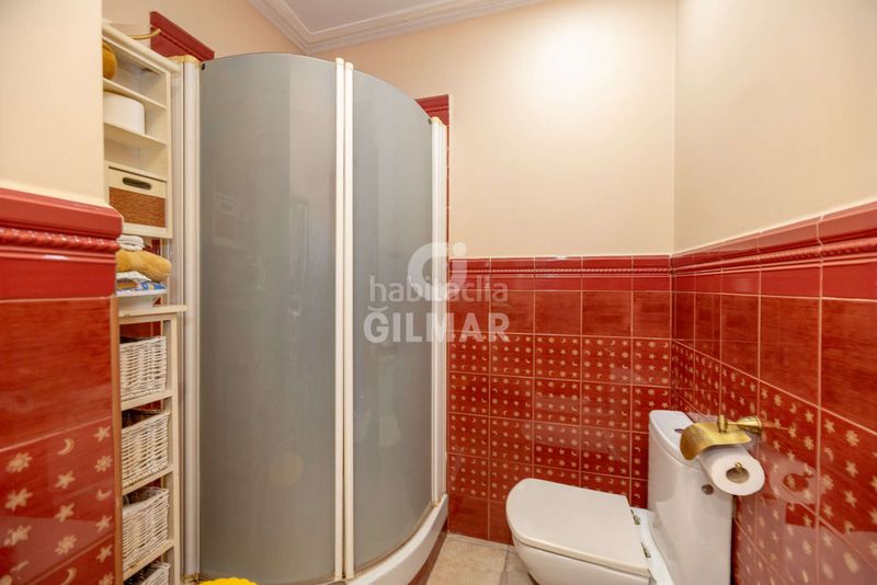 Foto 7b5e0a8b-c84d-4d00-b140-0eee95e3d07d. Casa aparellada amb aparcament piscina a Centro Estepona