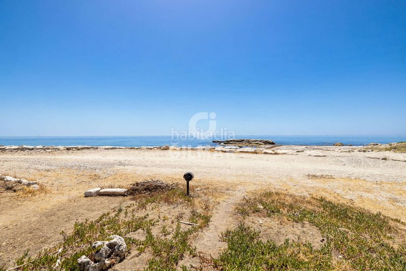 Foto a03593ca-9bed-458c-a606-da14f8861c84. Casa adossada a Bahía Dorada Estepona
