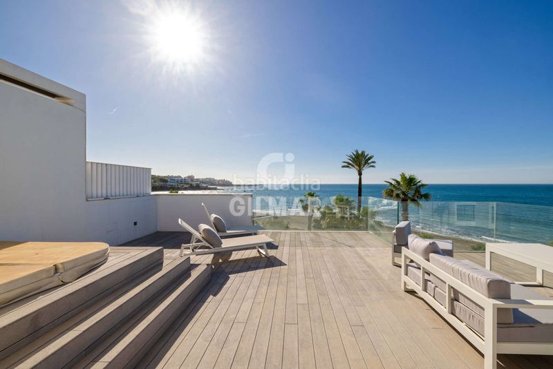 Foto 20e3443a-37ef-4c5f-bd7c-f09a2e70673e. Casa aparellada amb calefacció aparcament piscina a Estepona