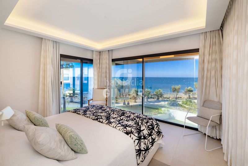 Foto 26e14ef5-d015-4a8e-a605-843143f6a13d. Casa aparellada amb calefacció aparcament piscina a Estepona