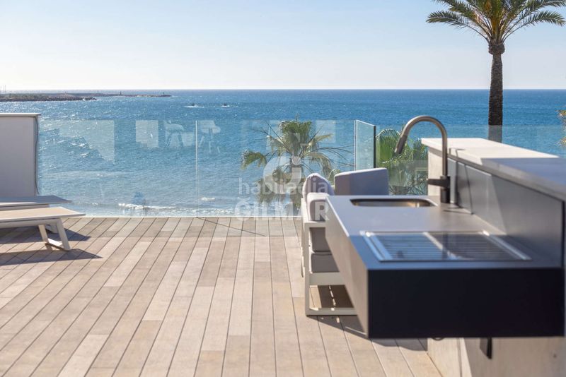 Foto 4ba92255-dc8f-4ca7-be4b-2e7266c0ea6f. Casa aparellada amb calefacció aparcament piscina a Estepona