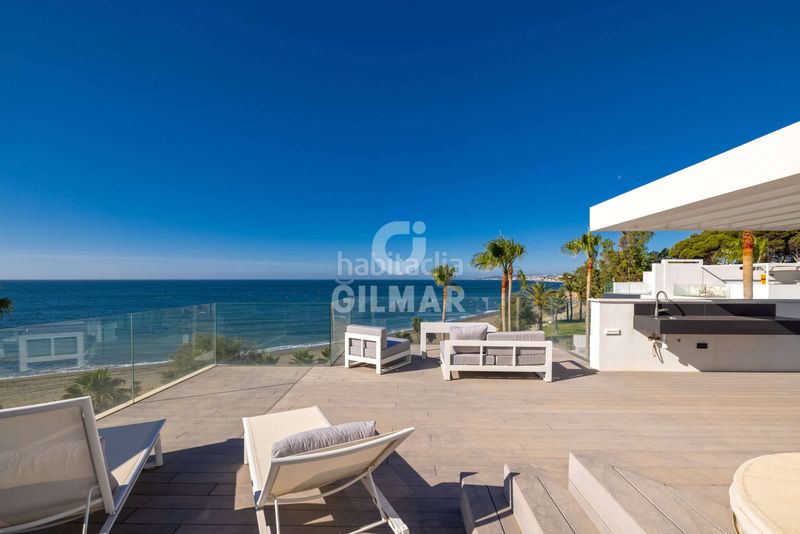 Foto a11c05fb-85e5-483a-94a4-136b4c48b283. Casa aparellada amb calefacció aparcament piscina a Estepona