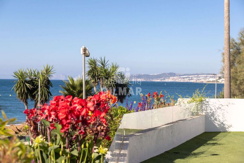Foto a3d7b5da-3dcf-44ca-8ba7-2d27f7c88122. Casa aparellada amb calefacció aparcament piscina a Estepona