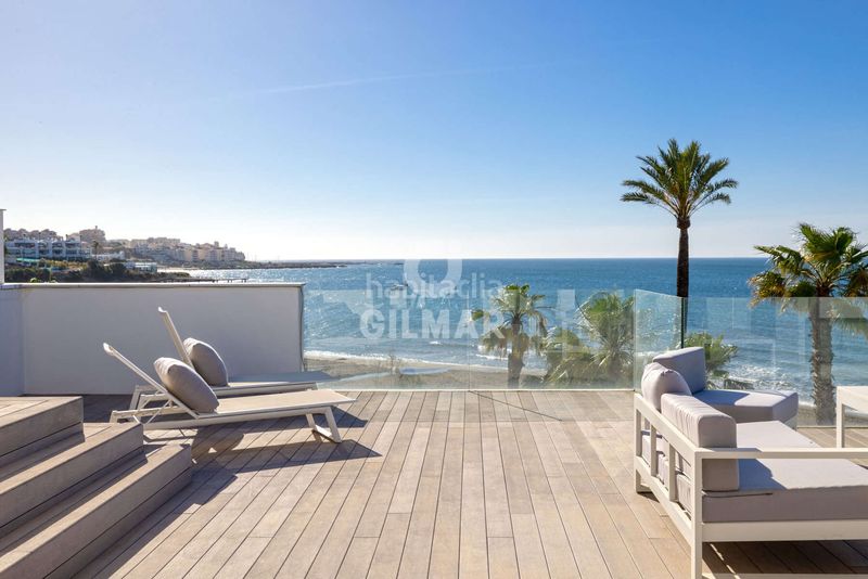 Foto bf001f8a-8186-4967-bcae-f674ea3bd6f2. Casa aparellada amb calefacció aparcament piscina a Estepona