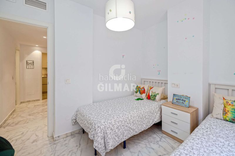 Foto 3d9730c4-3935-4ee5-bd12-5bc43ba2778e. Apartament amb calefacció piscina a puerto de Estepona Estepona