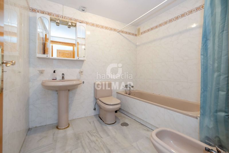 Foto 34bfcb89-6859-4bed-a879-8c323dffb823. Apartament amb calefacció aparcament a Centro Estepona