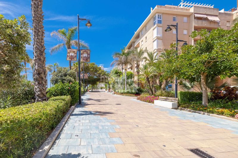 Foto 7ce4e3db-172d-49fc-bc29-04f2459e91ea. Apartament amb calefacció aparcament a Centro Estepona