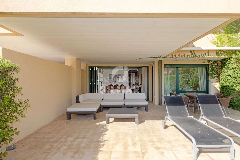 Foto 06e3477b-af28-496f-b679-8794f3dd9a98. Apartament amb calefacció aparcament a puerto de Sotogrande-la marina Sotogrande
