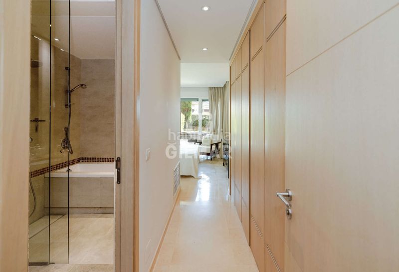 Foto 537a9733-3038-412e-8a93-6f9e1a8c337c. Apartament amb calefacció aparcament a puerto de Sotogrande-la marina Sotogrande