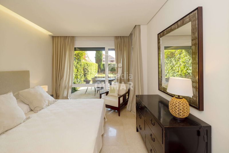 Foto 82943526-261f-4274-833f-6b344f21bae8. Apartament amb calefacció aparcament a puerto de Sotogrande-la marina Sotogrande