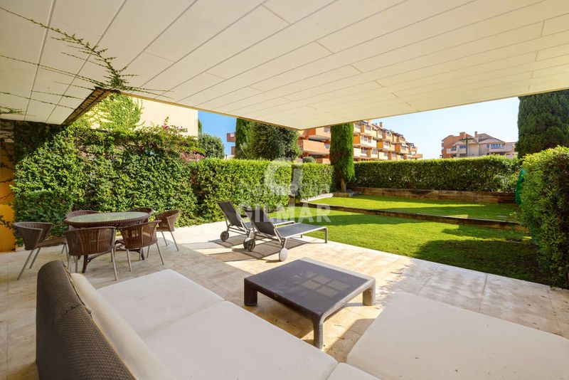 Foto 87b61027-2465-41fc-ad05-dca0ddaf03cf. Apartament amb calefacció aparcament a puerto de Sotogrande-la marina Sotogrande