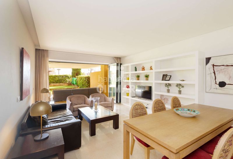 Foto c57ac42f-9679-4290-93e6-fc38a75e2746. Apartament amb calefacció aparcament a puerto de Sotogrande-la marina Sotogrande