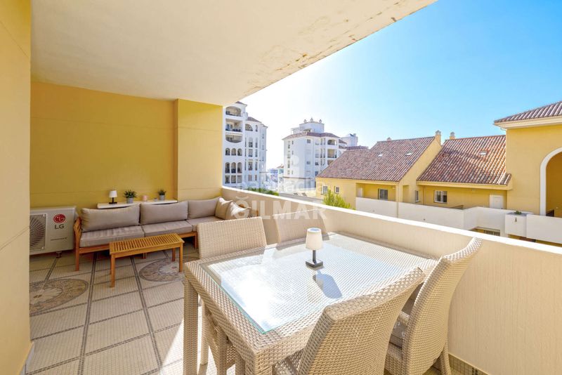 Foto 16462bdf-8cb8-4755-b4d0-a9f555871258. Apartament amb piscina a puerto de Estepona Estepona