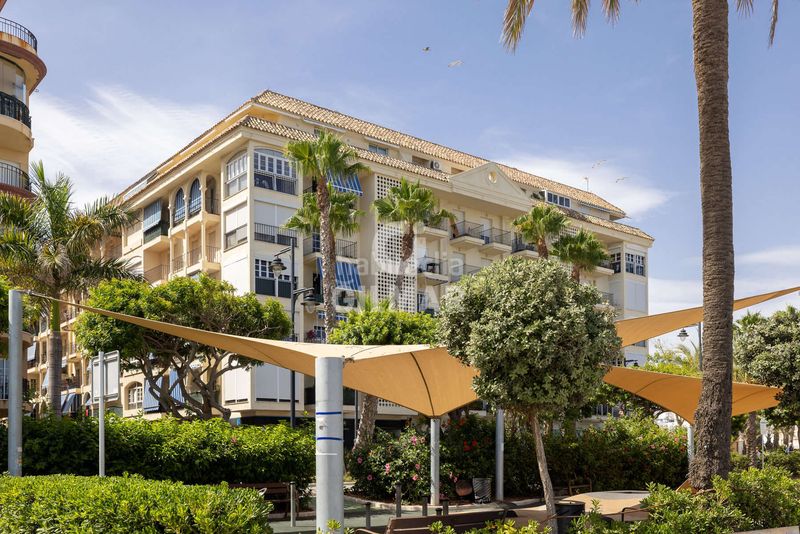 Foto 4fffe0d3-f0b1-47ec-bf38-05f80ed4795d. Apartament amb aparcament a puerto de Estepona Estepona