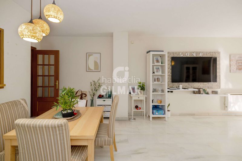 Foto bb7dfed0-9308-4407-a713-814e7a3c5373. Apartament amb aparcament a puerto de Estepona Estepona