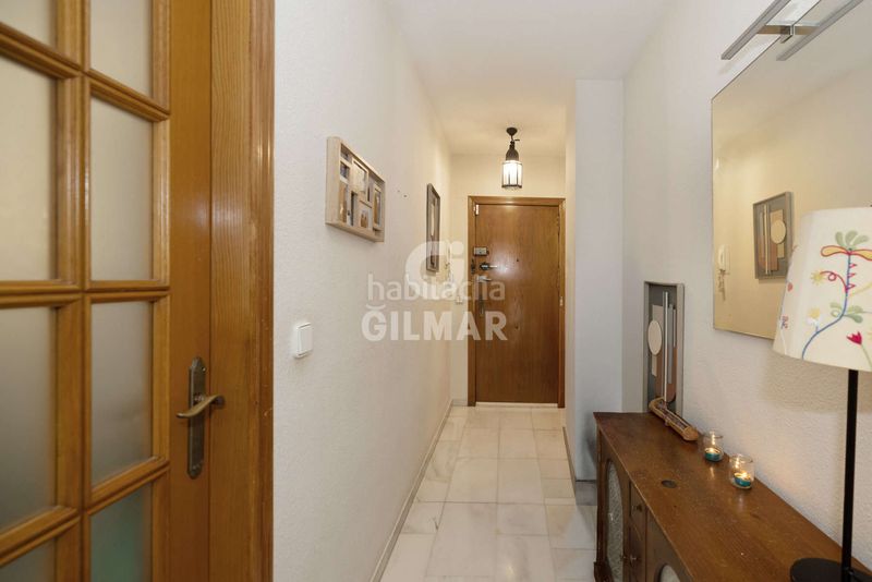 Foto e0b0464a-3ac3-4b26-bc1e-4b99764a2e84. Apartament amb aparcament a puerto de Estepona Estepona