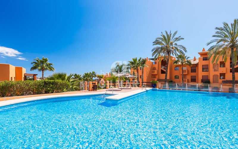 Foto 62740652-efd0-4960-a9bd-b7e086f5e00d. Apartament amb calefacció aparcament a La Alquería Benahavís