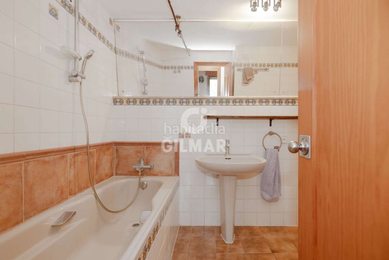 Foto c2385fec-b9ee-4eb4-af4b-cf8306c1ba06. Duplex con riscaldamento piscina in puerto de Estepona Estepona