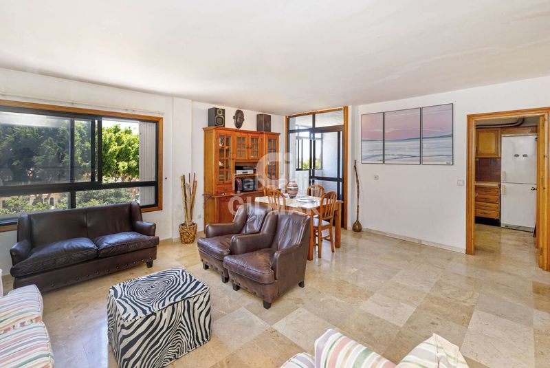 Foto c7ad6d6c-798a-46a4-b05d-c3aeaf7e9b11. Duplex con riscaldamento piscina in puerto de Estepona Estepona