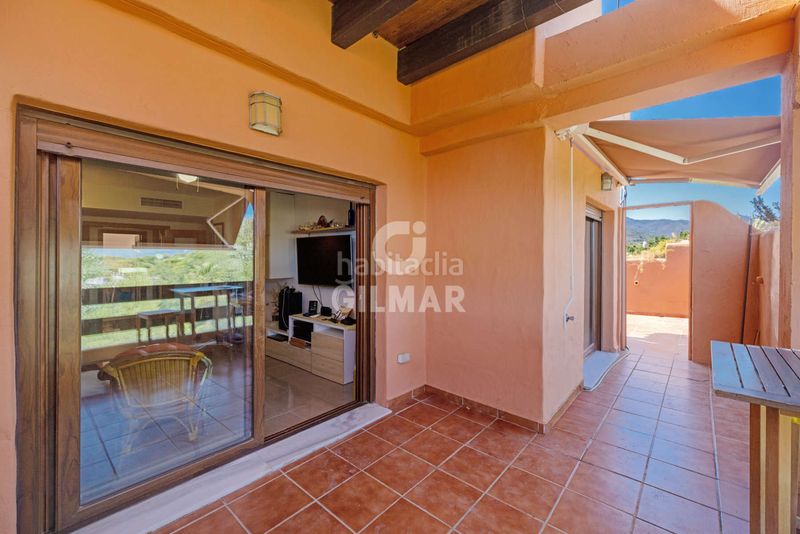 Foto 341e7397-9cd4-4a8b-8bd3-a287404c0916. Àtic amb calefacció aparcament a Zona de Punta Plata Estepona
