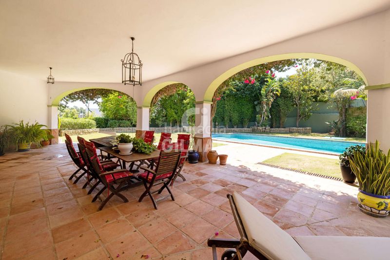 Foto e1c1f3cc-5ec6-4add-b69b-b26e918d8ce6. Xalet amb piscina a Sotogrande alto Sotogrande