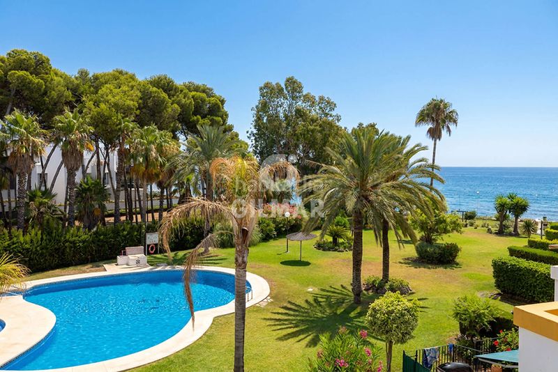 Foto 04eeda74-c37e-4557-b143-783904737f2e. Casa adossada amb calefacció aparcament piscina a Estepona