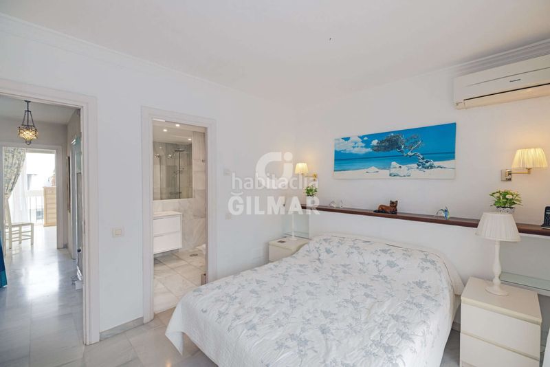 Foto 207f8510-f0cc-4b66-ad2b-695e24fe4f32. Casa adossada amb calefacció aparcament piscina a Estepona