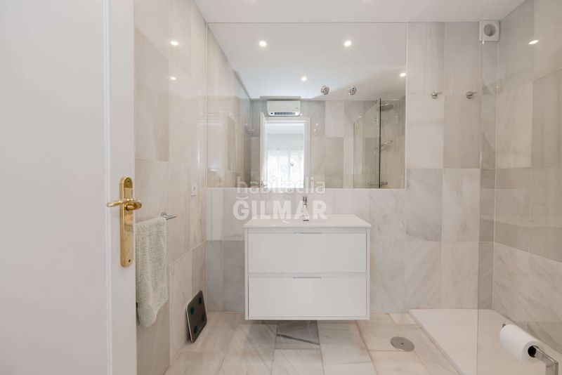 Foto 7a3a2bba-4d1c-4f22-9668-78c5a4bb81a7. Casa adossada amb calefacció aparcament piscina a Estepona
