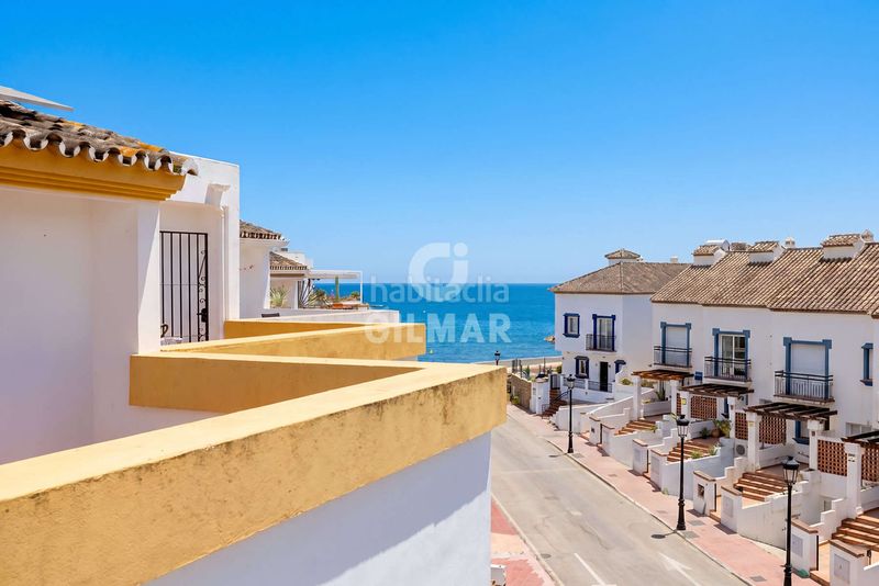 Foto e4284cc2-f116-4839-bdd4-f851c8226811. Casa adossada amb calefacció aparcament piscina a Estepona