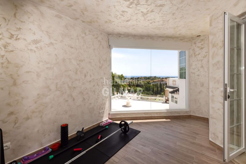 Foto 8e7efa58-ee8d-4303-a60b-7094333d59b7. Xalet amb aparcament piscina a altos de Estepona Estepona