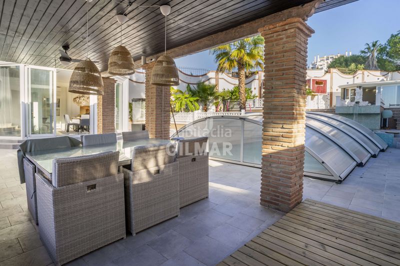 Foto f517f2a2-d221-40f7-b273-20d3a650090a. Xalet amb aparcament piscina a altos de Estepona Estepona