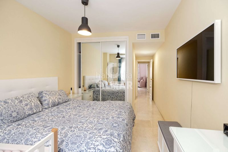 Foto 217195af-fda8-45f9-856e-f8c8a5528966. Apartament amb calefacció aparcament a Huerta Nueva Estepona