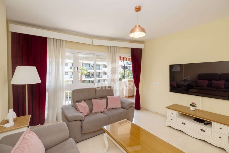 Foto 784c78ac-2274-460b-b88c-0d0774da53cd. Apartament amb calefacció aparcament a Huerta Nueva Estepona