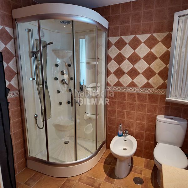 Foto ef37d54e-96c7-499c-8624-d7eec6b240fb. Casa aparellada amb aparcament piscina a Bel - Air Estepona