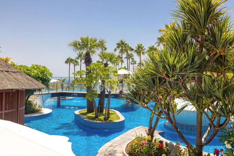 Foto 0772cf28-a583-4a2c-bd50-cb799ef77579. Planta baixa amb calefacció aparcament piscina a Estepona