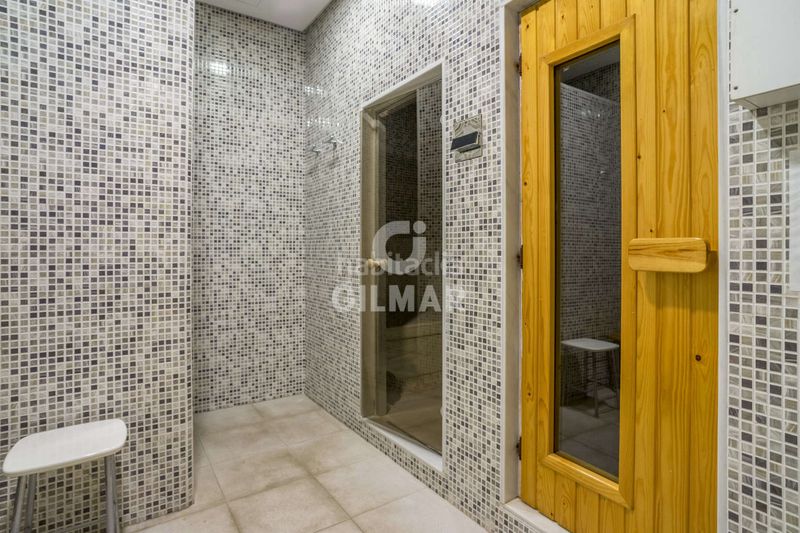 Foto 0bca73cd-bfd8-45fe-89c9-e643cb4096dc. Planta baixa amb calefacció aparcament piscina a Estepona