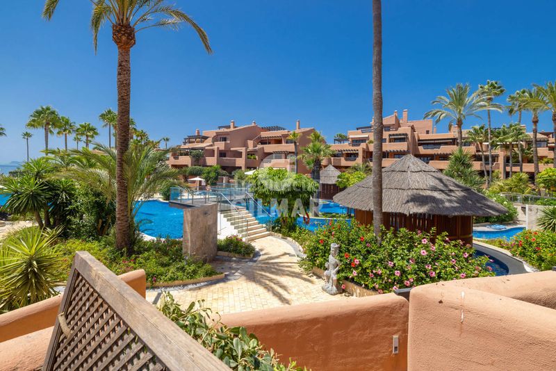 Foto 1fda712d-87ef-4a84-9c79-39c46157ce46. Planta baixa amb calefacció aparcament piscina a Estepona